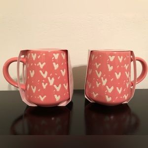 2 Thyme & Table Heart Mugs